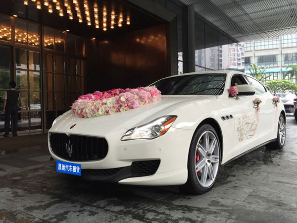瑪薩拉蒂婚禮花車(chē)